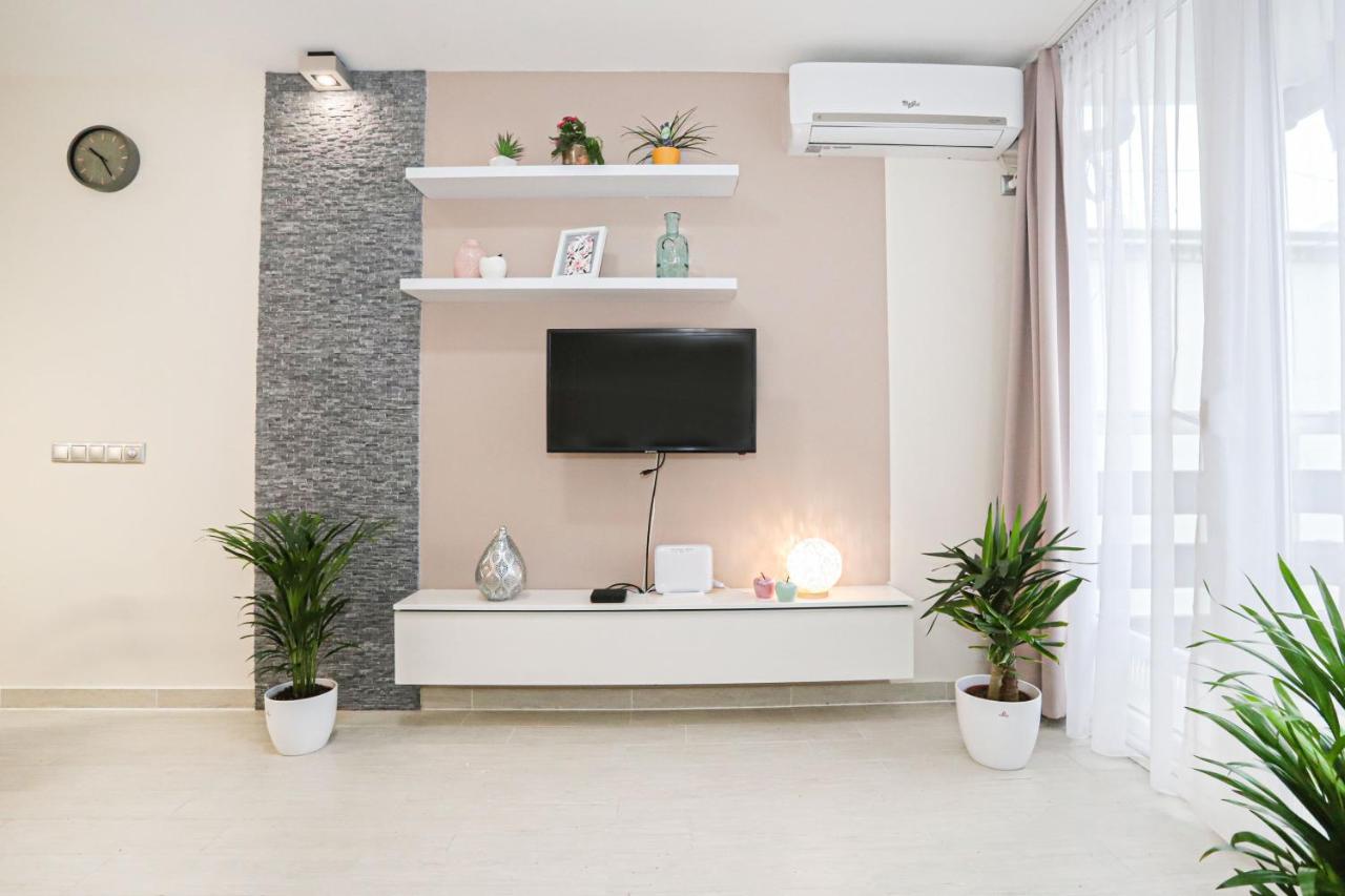 Silver Lodge Ezuestpart Apartman Siófok Exteriér fotografie