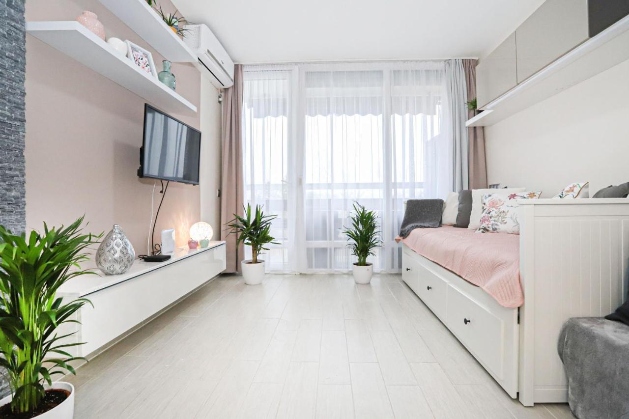 Silver Lodge Ezuestpart Apartman Siófok Exteriér fotografie